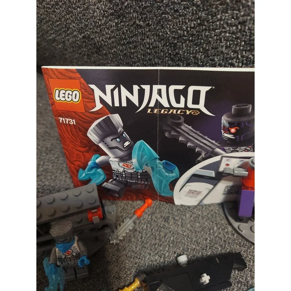 LEGO NINJAGO Legacy 71731 Epic Battle Set Zane vs. Nindroid w/ 2‎ Minifig 2021
